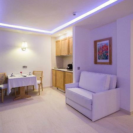 My Way Luxury Ibiza Hotel Playa d'en Bossa Ngoại thất bức ảnh